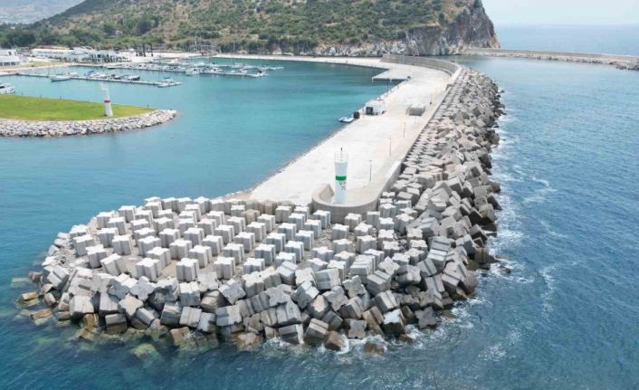 Gazipaşa’da  9 yaşındaki çocukta deniz kaynaklı enfeksiyon şüphesi