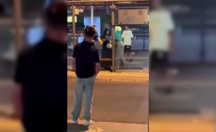 Genç kızların kavgası kameraya yansıdı