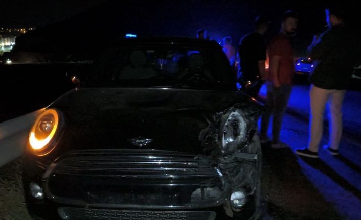 Gercüş’te iki araç kafa kafaya çarpıştı