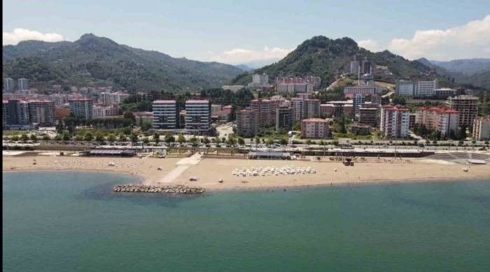 Giresun plajlarında deniz suyu temiz çıktı
