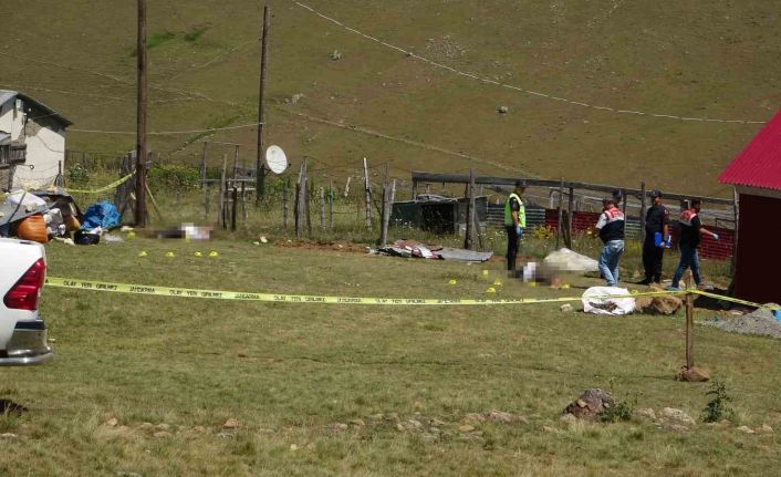 Giresun’da mera kavgasındaki cenazeler savcılık incelemesinin ardından hastane morguna kaldırıldı