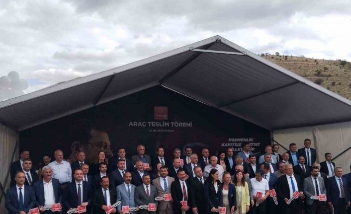 Gökler Beldesi itfaiye filosunu güçlendirdi, hibe araçlar hizmete hazır