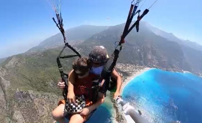 Gökyüzünde satranç oynadılar