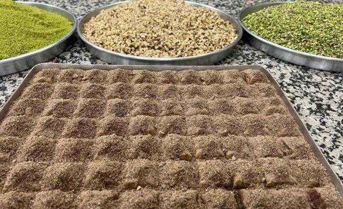 Hafifliğiyle yaz günlerinin tercih edilen tatlısı: Soğuk baklava