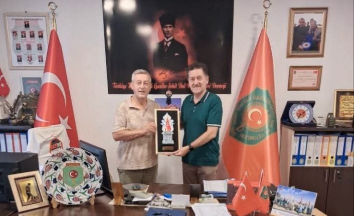 Hasan Fehmi Kinay’dan Şehit Aileleri Derneği’ne ziyaret