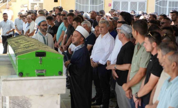 Havran’da silahlı saldırıda hayatını kaybeden belediye meclis üyesi son yolculuğuna uğurlandı