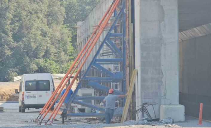 Heyelanın ardından ‘koruma tüneli’ çalışmaları hız kazandı