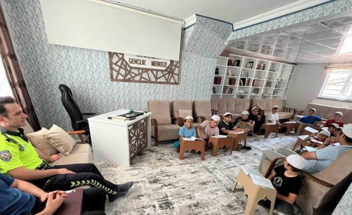 Hisarcık’ta Yaz Kur’an Kursu öğrencilerine trafik eğitimi