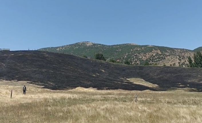 Hizan’da anız yangını, 40 dönüm arazi zarar gördü