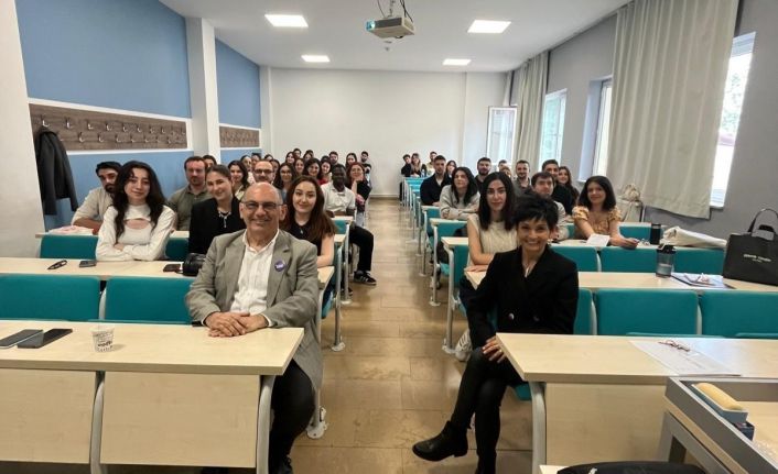 "İç Denetim Seminerleri Dersi" İİBF öğrencilerini sektörle buluşturdu