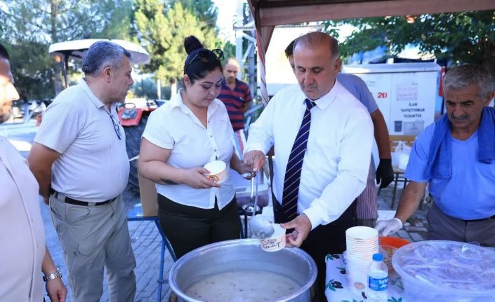 İncirliova’da aşure hayrı