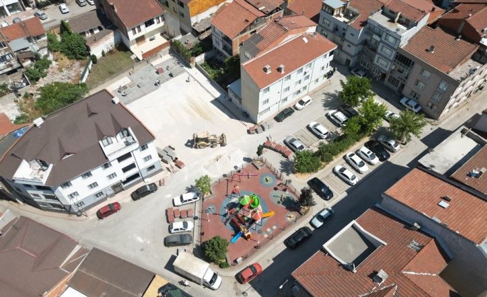 İnegöl Belediyesi’nin ücretsiz otopark hamlesi kararlılıkla sürüyor