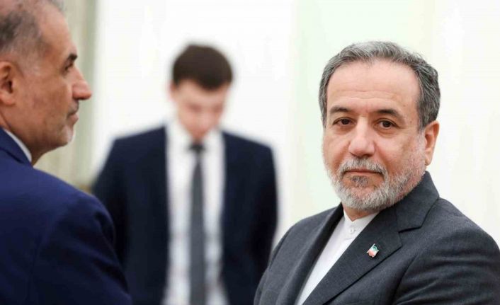 İran: "Uranyum zenginleştirme faaliyetlerimizi sahip olduğumuz haklar doğrultusunda yürütüyoruz"