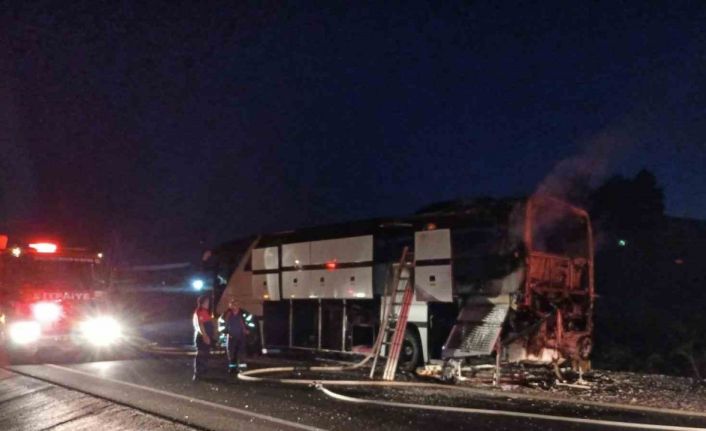 İşçi servis otobüsünde korkutan yangın