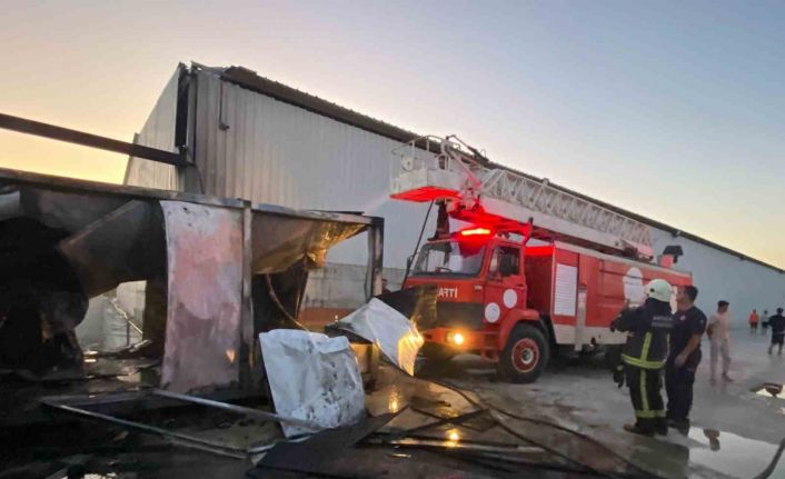 İşçilerin kaldığı konteynerde yangın çıktı