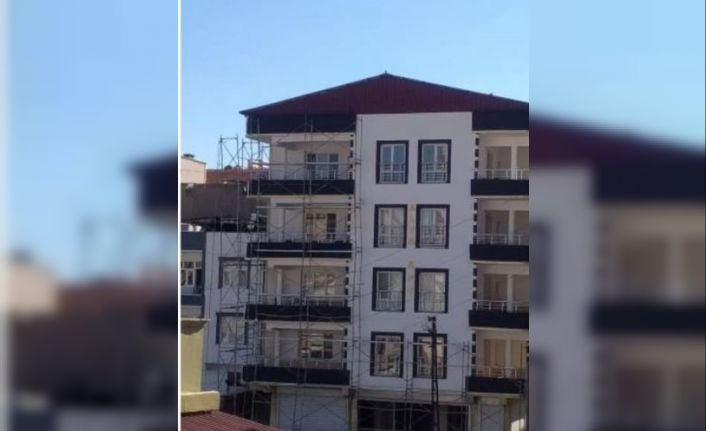 İskeleden düşen usta hayatını kaybetti