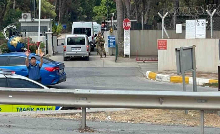 İskenderun’da şehitler için tören düzenlendi