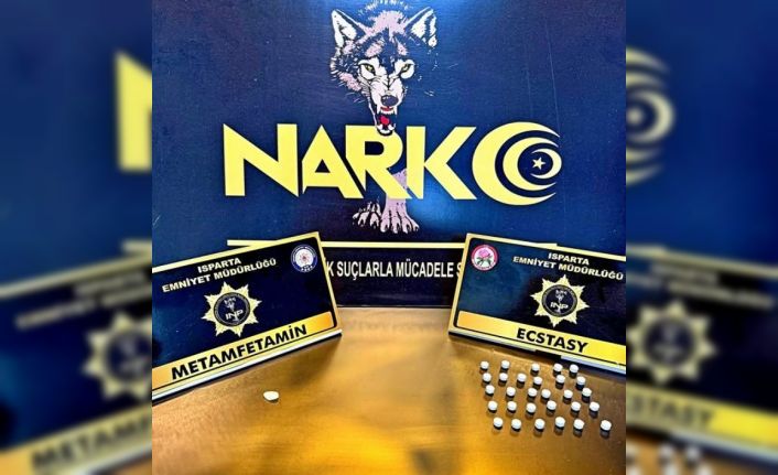 Isparta girişinde narkotik operasyonu: Ecstasy ve metamfetamin ele geçirildi