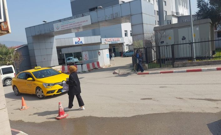 İzmir’de gıda zehirlenmesi şüphesiyle hastanelere başvuran işçilerin tamamı taburcu edildi