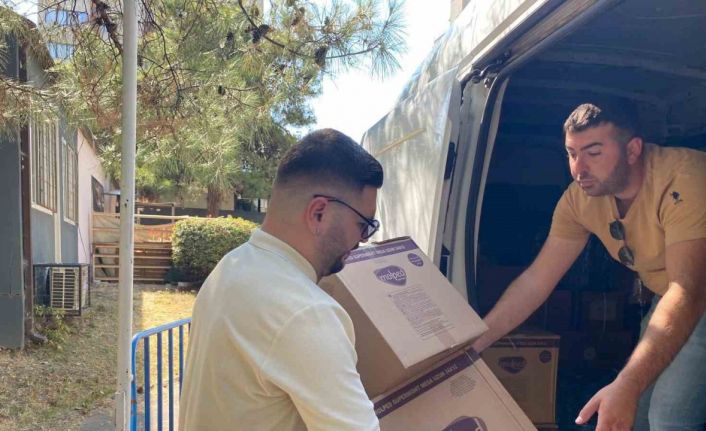 İzmir’deki yangından etkilenen hayvanlara, Bursalılar destek verdi