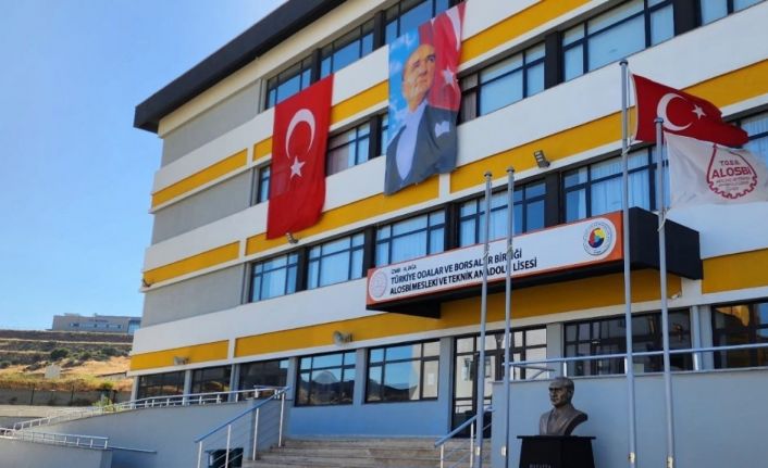 İzmir’den savunma sanayii için seçilen tek okul ALOSBİ MTAL oldu