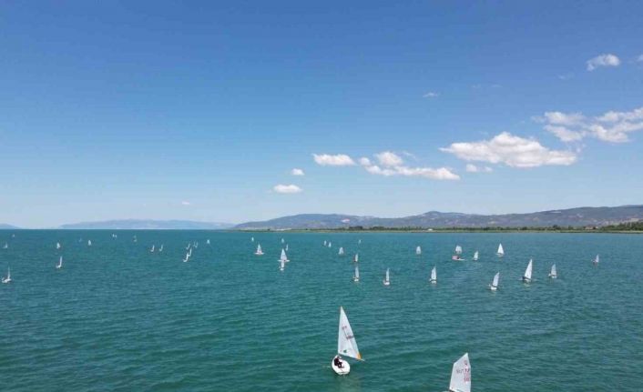 İznik Gölü’nde görsel şölen