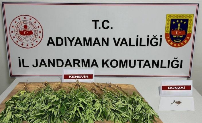Jandarma ekipleri uyuşturucuya geçit vermiyor