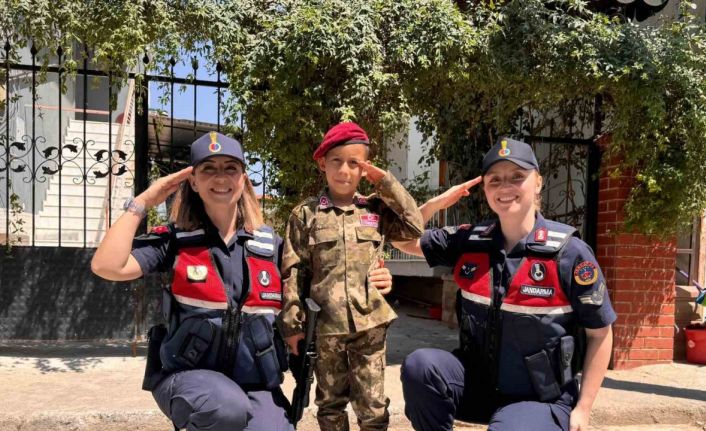 Jandarmadan anlamlı ziyaret