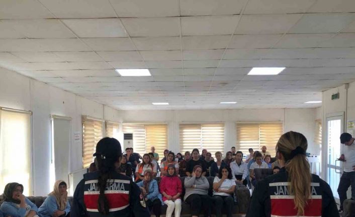 Jandarmadan kadınlara KADES eğitimi