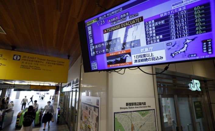 Japonya’da tsunami uyarıları kaldırıldı