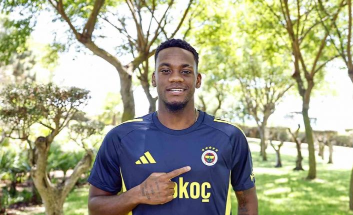 Jhon Duran: "Burada olduğum için çok mutluyum""