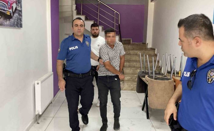Kadını telefonla rahatsız eden şüpheli kendini lokantanın tuvaletine kilitledi