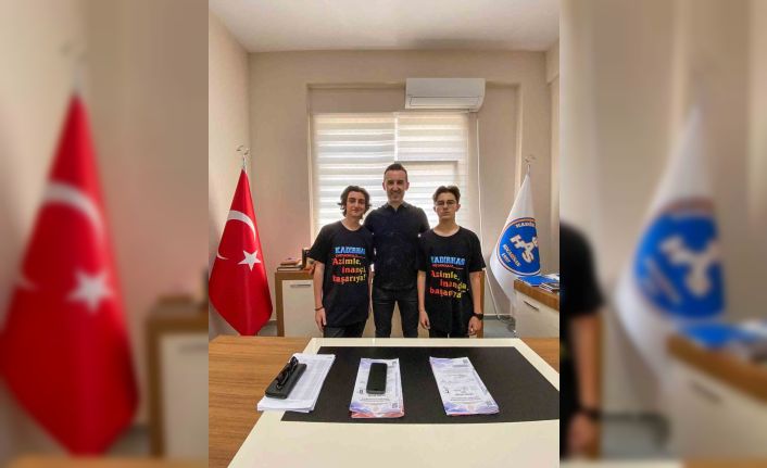 Kadir Has Ortaokulu’ndan Türkiye birinciliği gururu