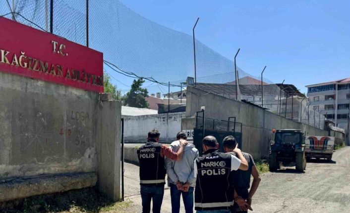 Kağızman’da uyuşturucu taciri 2 kişi tutuklandı