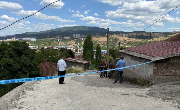 Karabük’te düşerek başını yere çarpan kişi hayatını kaybetti