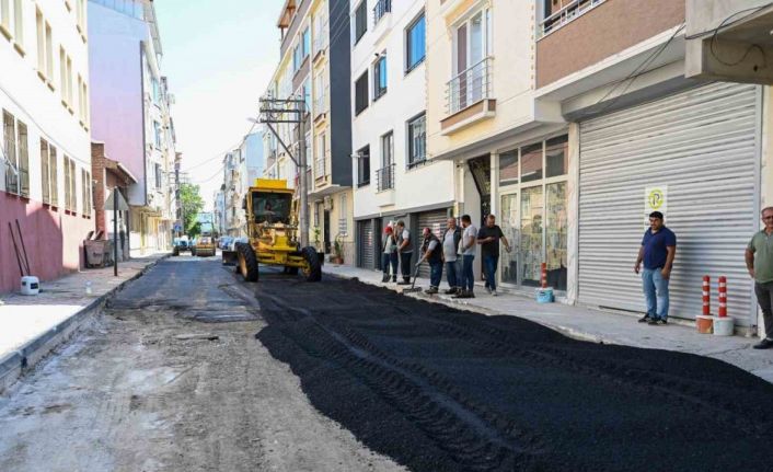 Karacabey’de asfalt seferberliği Selimiye Mahallesi’nden başladı