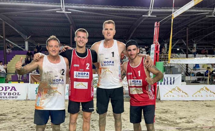 Karadeniz sahilinde uluslararası voleybol coşkusu