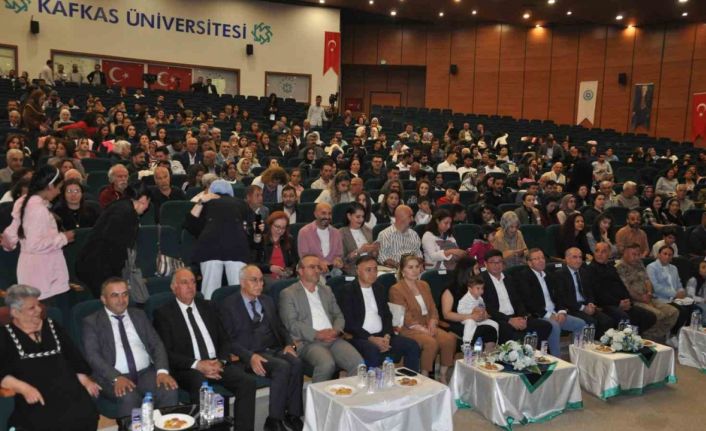 Kars’ta mezuniyet gecesinde bir kişi yanma tehlikesi yaşadı