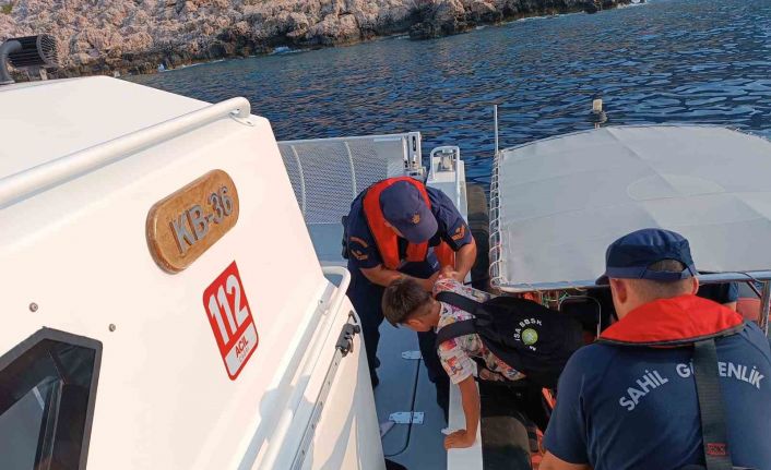 Kaş’ta 21 düzensiz göçmen ve 1 organizatör yakalandı