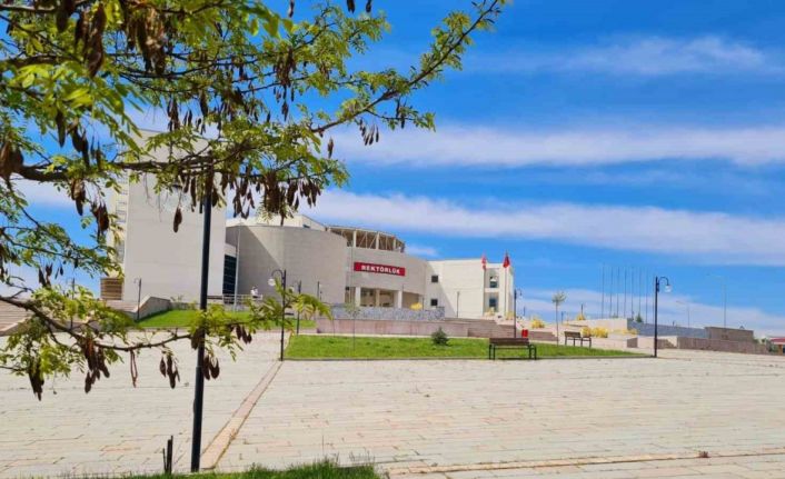 Kastamonu Üniversitesi Rektörlüğünden Leman dergisine kınama