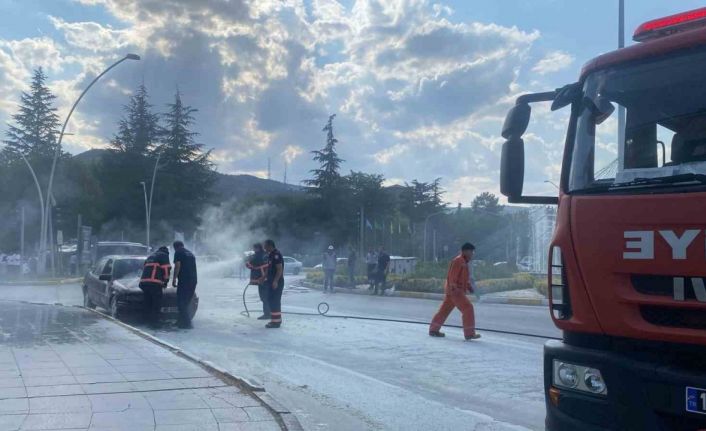 Kastamonu’da seyir halindeki otomobil yandı