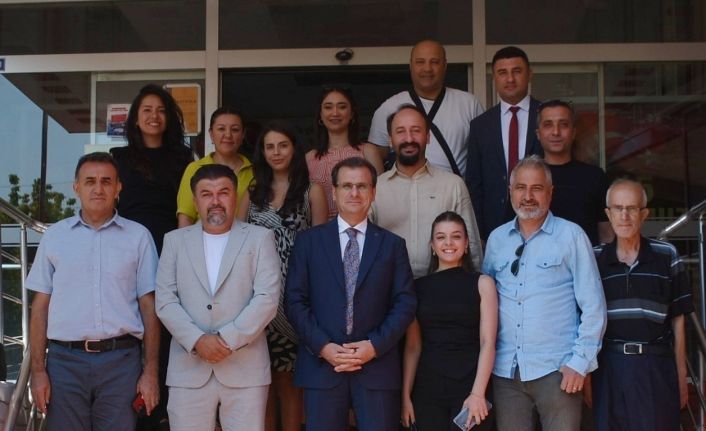 Kaymakamı Güldoğan, Salihli basınını unutmadı