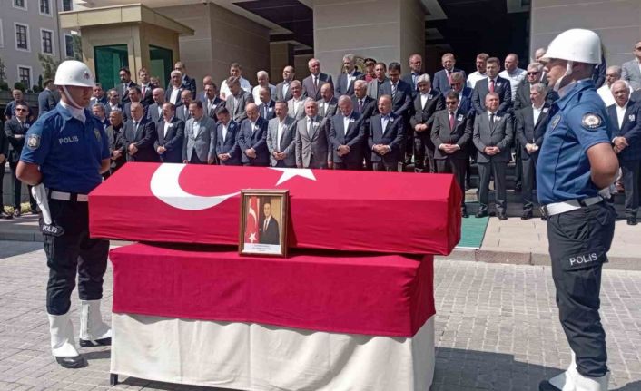 Kazada hayatını kaybeden eski Bitlis Valisi Karaömeroğlu için İçişleri Bakanlığında tören