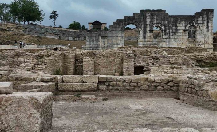 Kazmayı vurdukça tarih çıkıyor