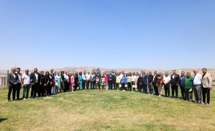 Keçiören Belediye Başkanı Özarslan muhtarlarla buluştu