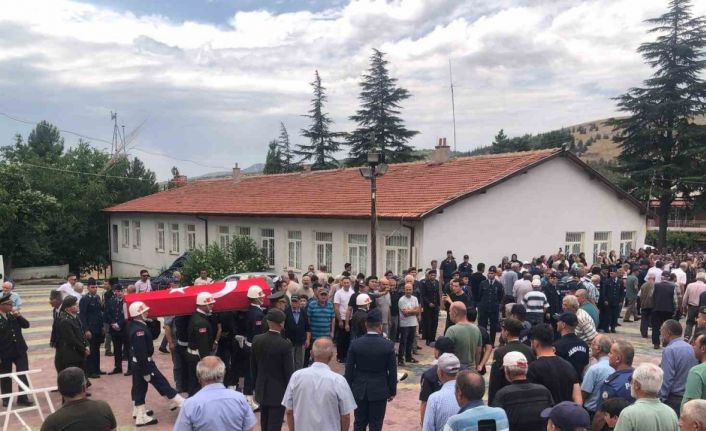 Kıbrıs gazisi Hüyük’te törenle son yolculuğuna uğurlandı