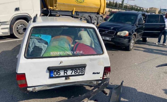 Kırıkkale’de 4 araçlı zincirleme kaza: 3 yaralı