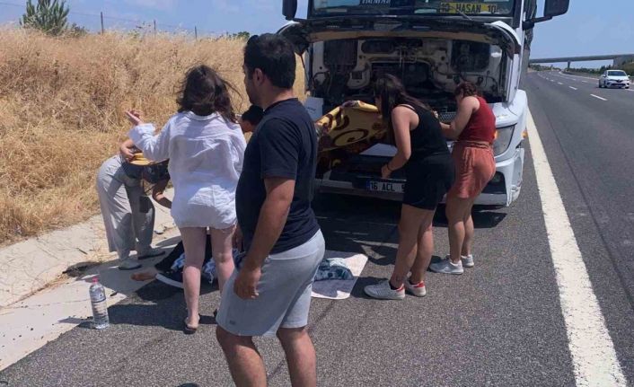 Kırkağaç’ta feci kaza: 1’i ağır 4 yaralı