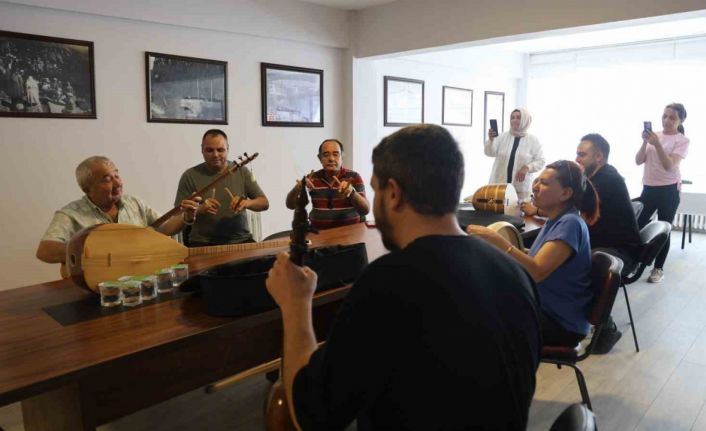 Kırşehir’de "Eski Dostlar Müzik Topluluğu" kuruluyor: Gençlere hem eğitim hem ilham