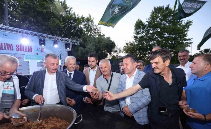 Kocaeli’de helva şöleni coşkusu